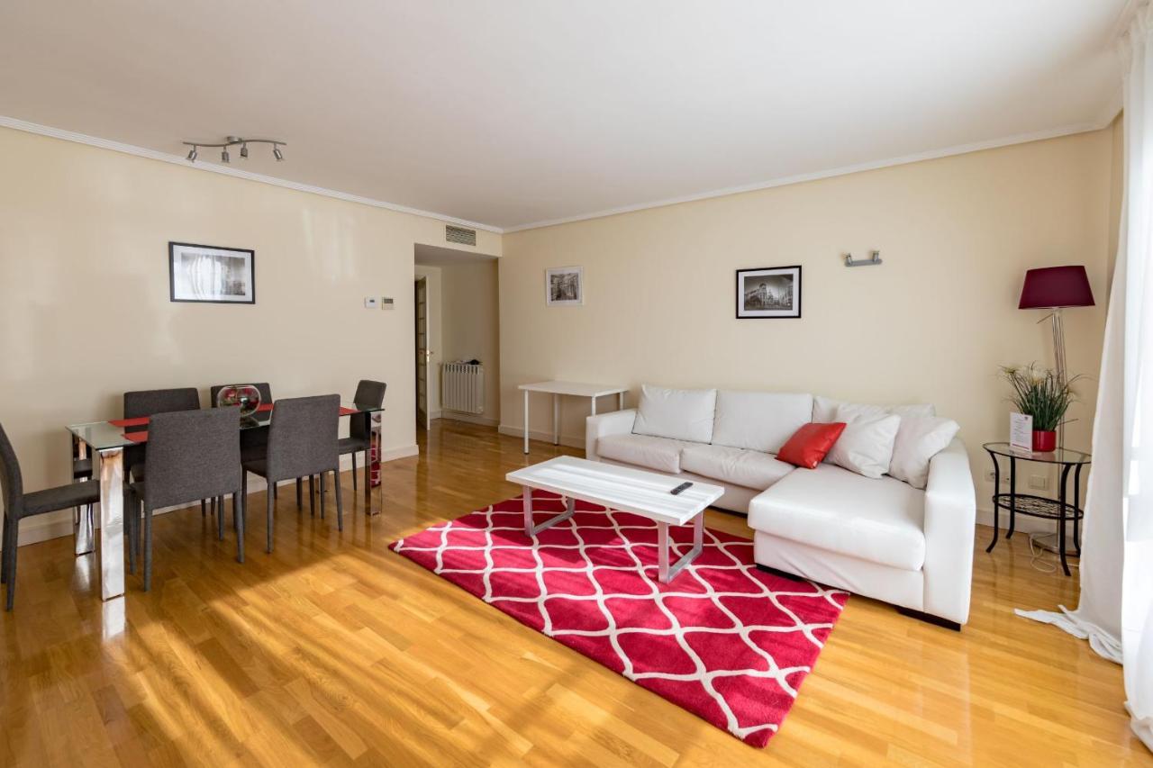 Roomspace Tablas Azofra * Madrid