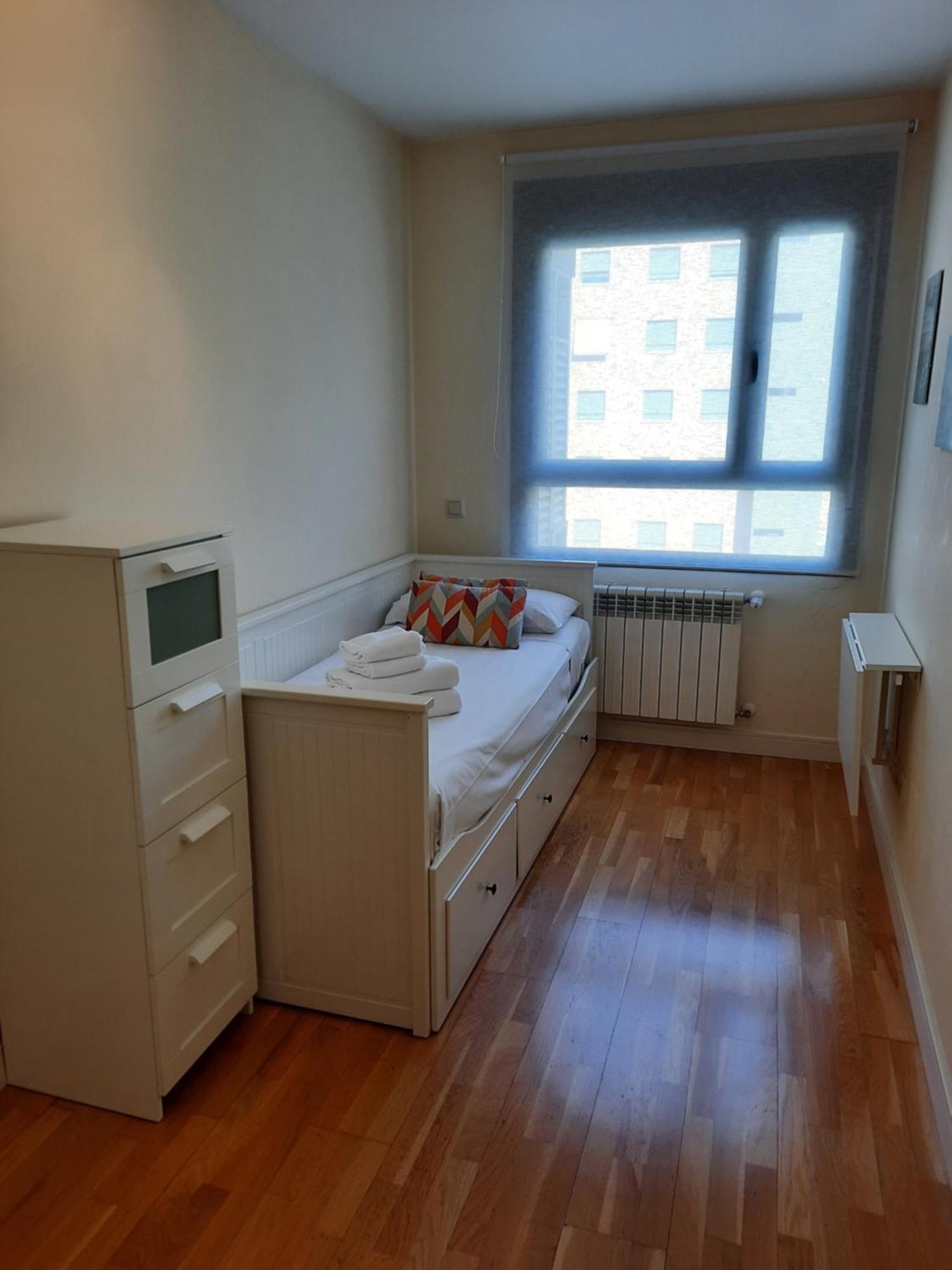 Roomspace Tablas Azofra * Madrid