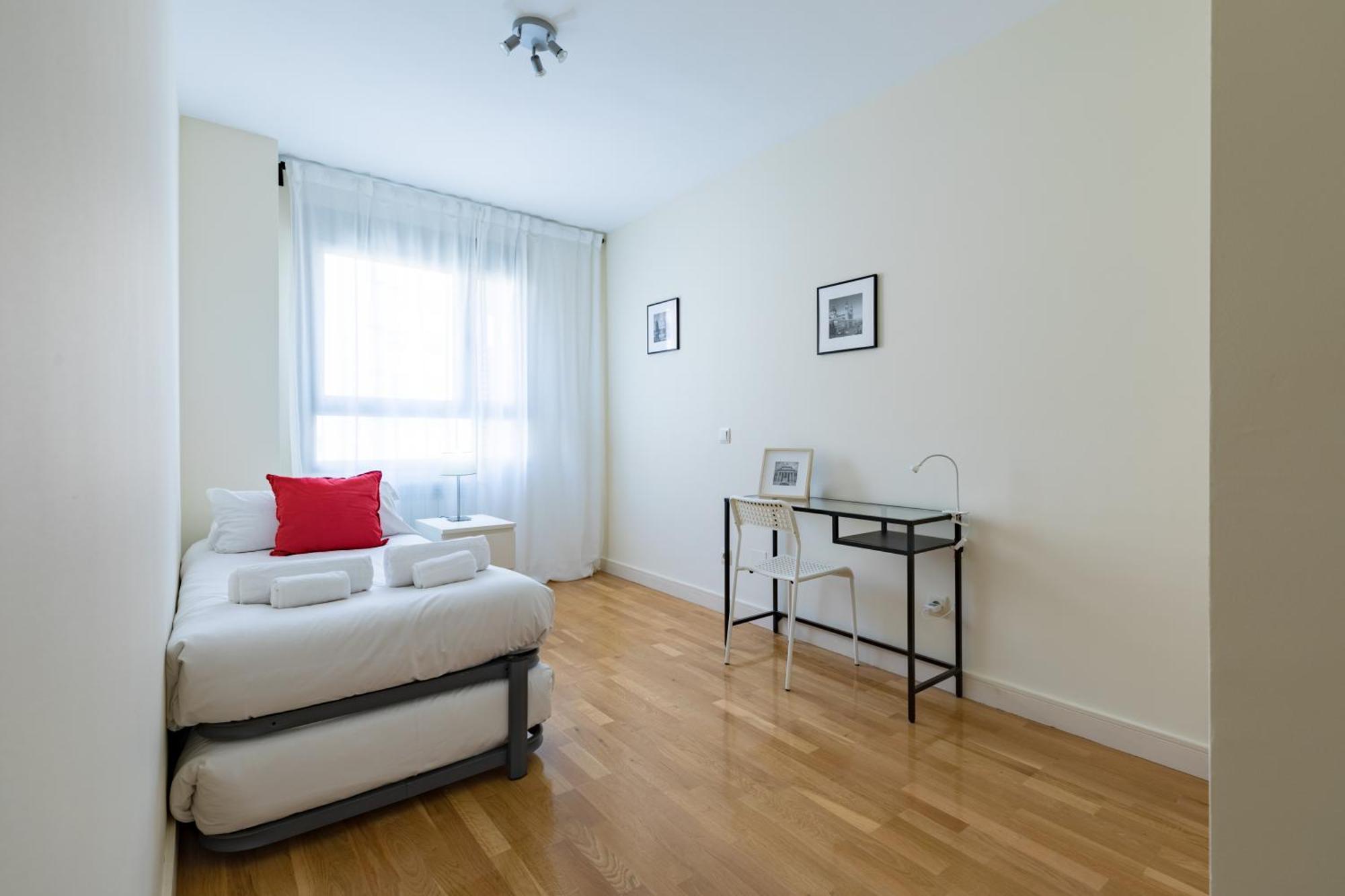 Apartamento Roomspace Tablas Azofra Madrid